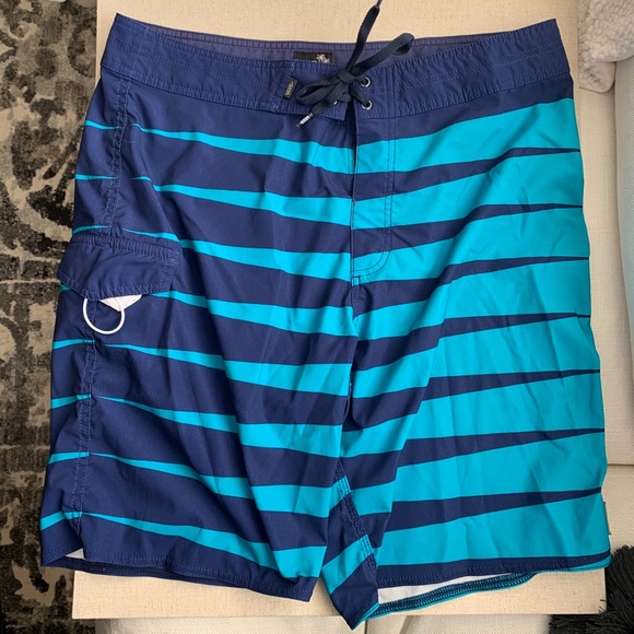 Vans board shorts - Picture 1 of 4